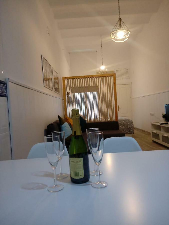 Ideal Apartamento Tipo Loft En Triana Sevilla Wifi ภายนอก รูปภาพ